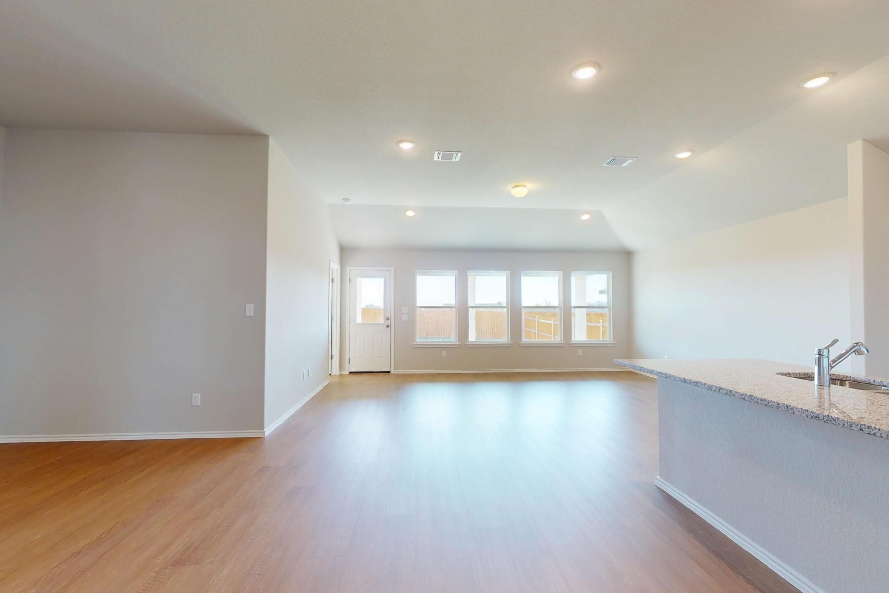 13701  Warnock Trl, photo 3