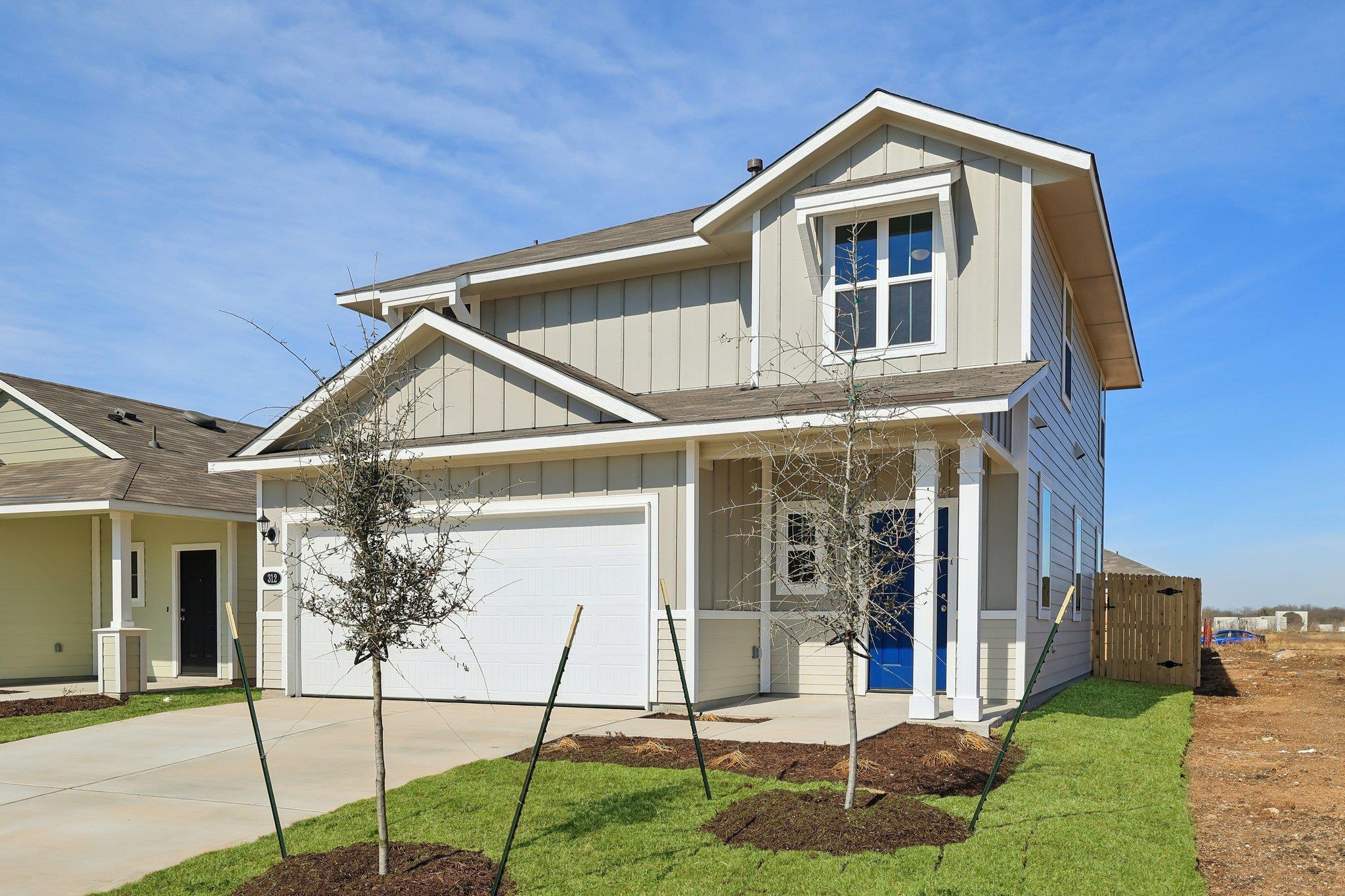 312  Jade St, photo 3