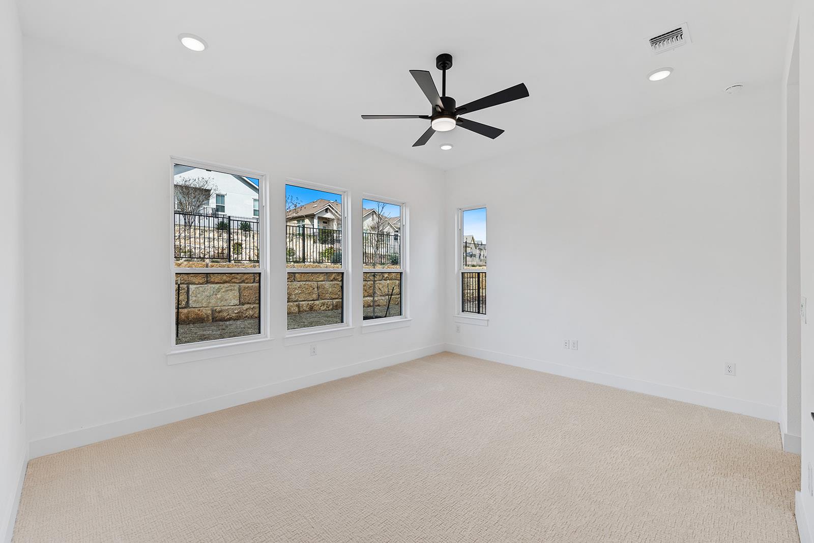 109 Pennybacker Ln photo 7