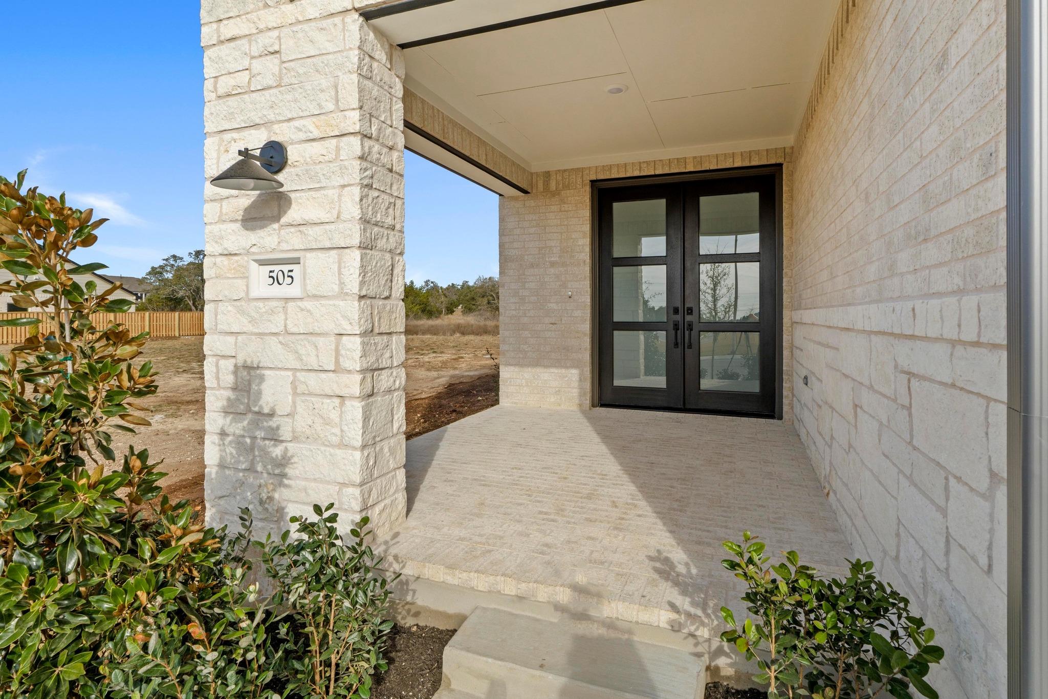 505  Buckaroo Dr, photo 2