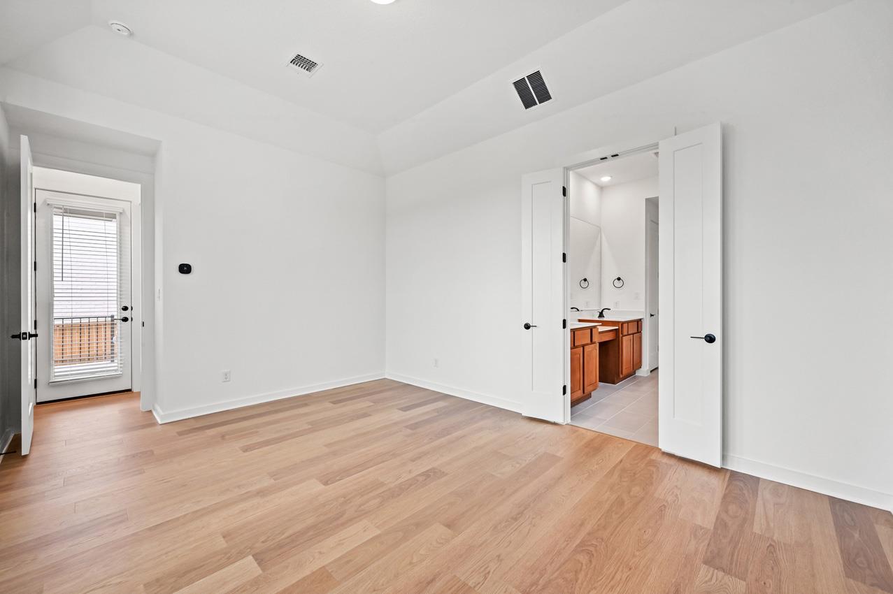 244  Basket Flower Loop, photo 11