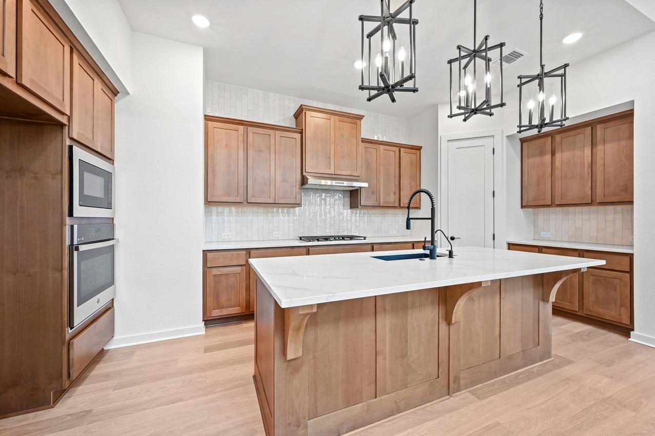 244  Basket Flower Loop, photo 7