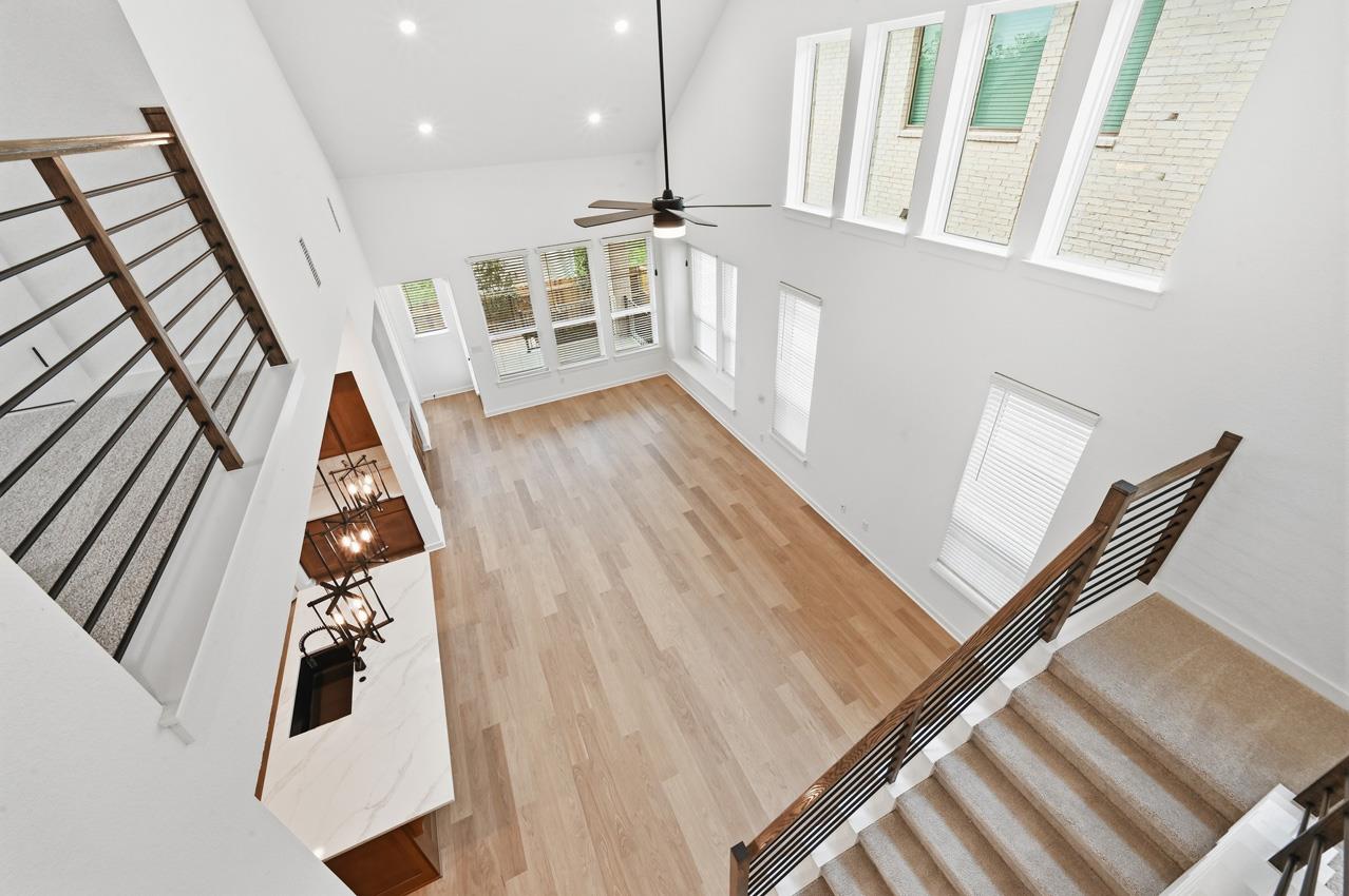 244  Basket Flower Loop, photo 9