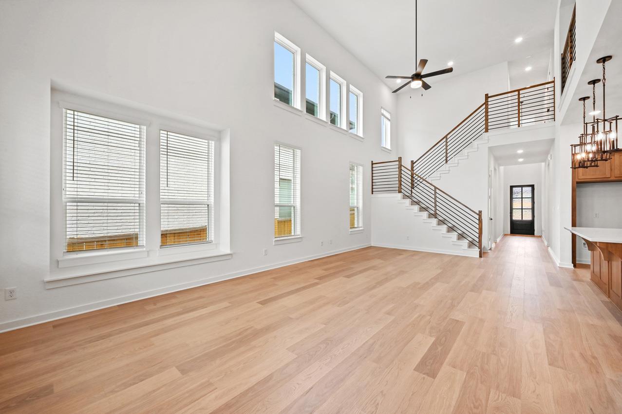 244  Basket Flower Loop, photo 10