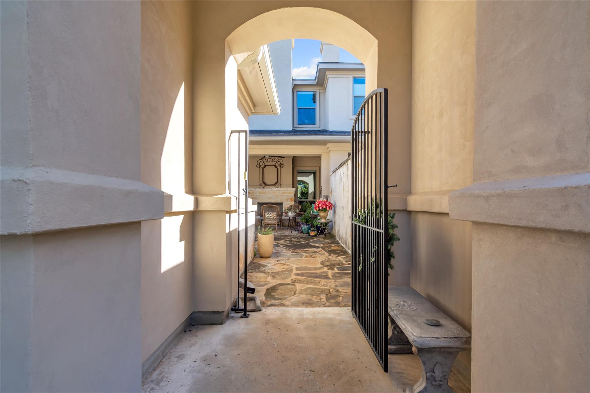 434  Stagecoach Trl, photo 3