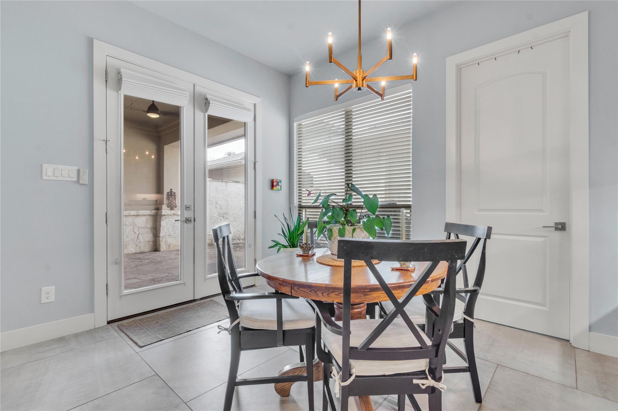434  Stagecoach Trl, photo 9