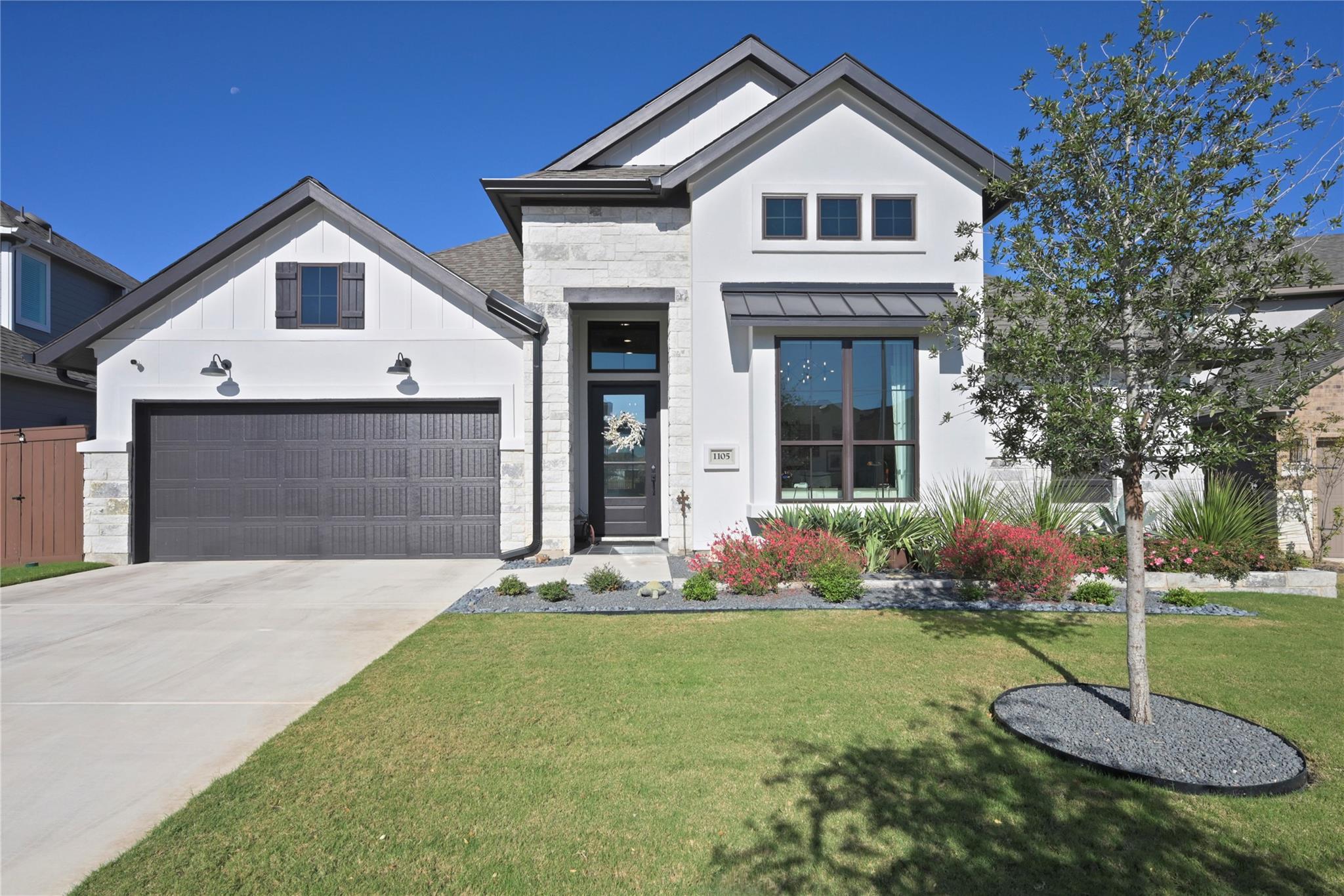 1105  Joe Carson Dr, photo 3