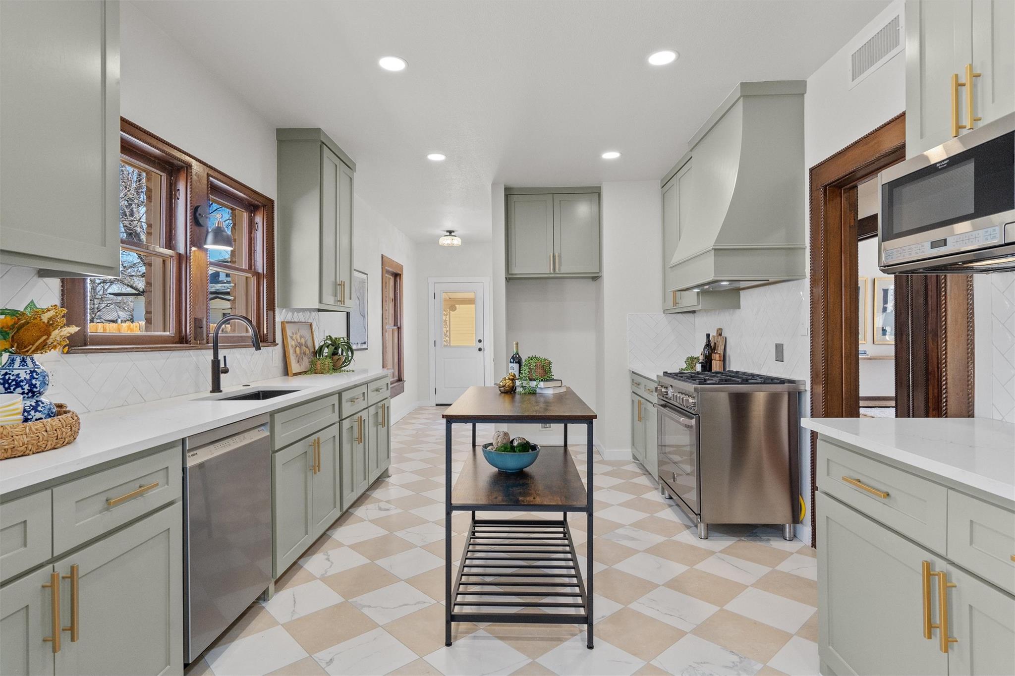 1605 S Austin Ave, photo 12