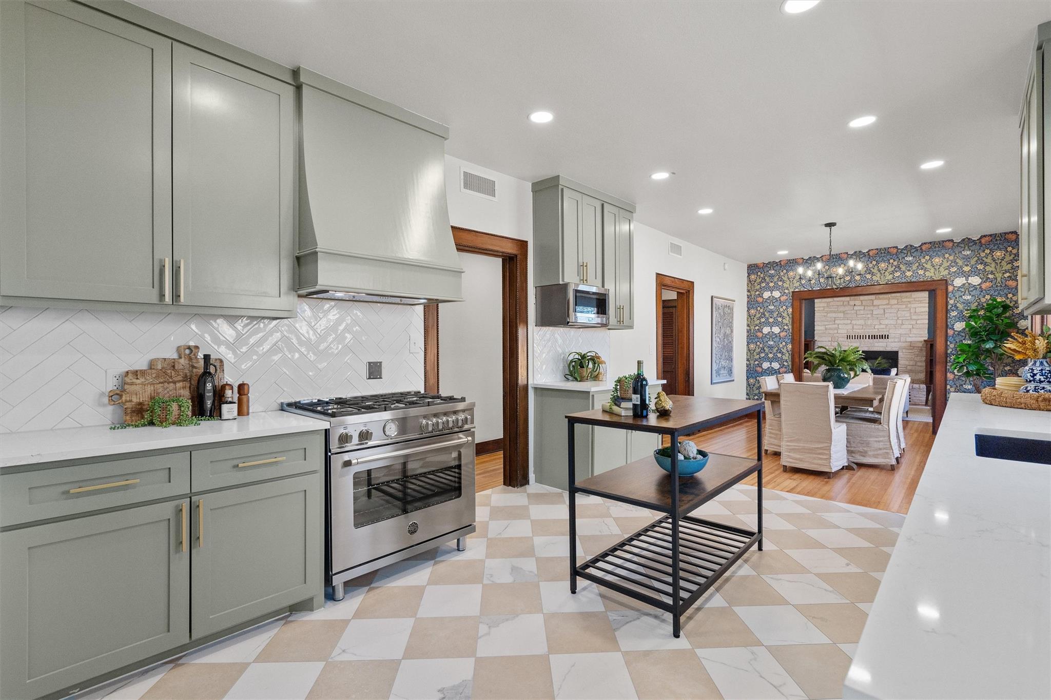 1605 S Austin Ave, photo 4