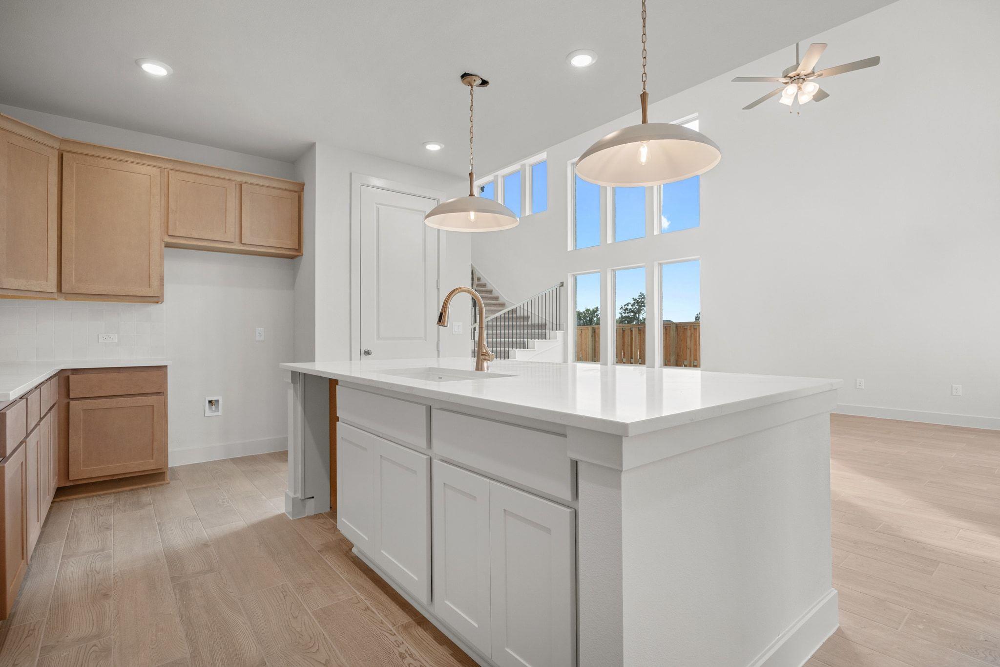 425  Buckaroo Dr, photo 8