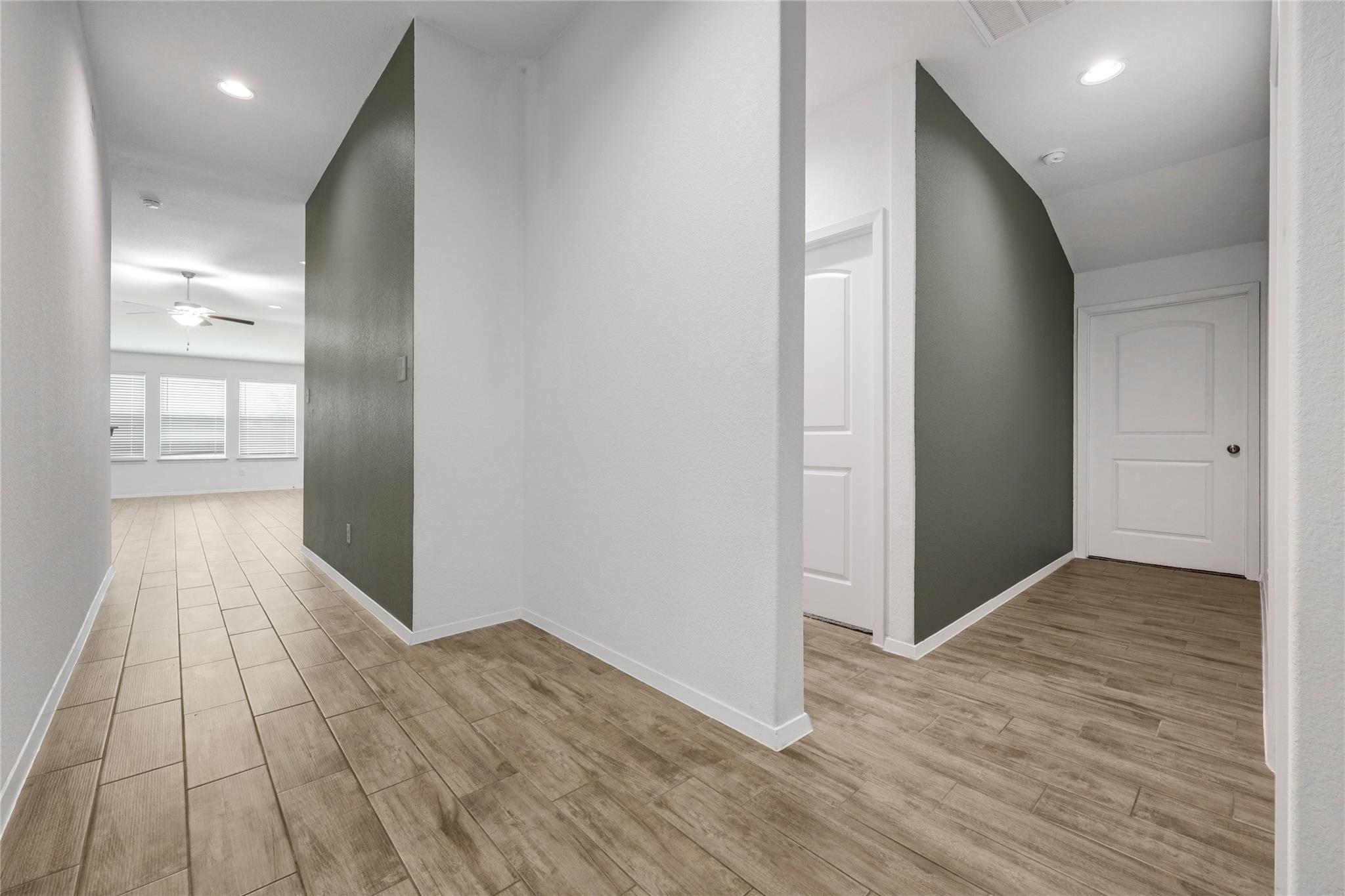 20506  National Dr, photo 11