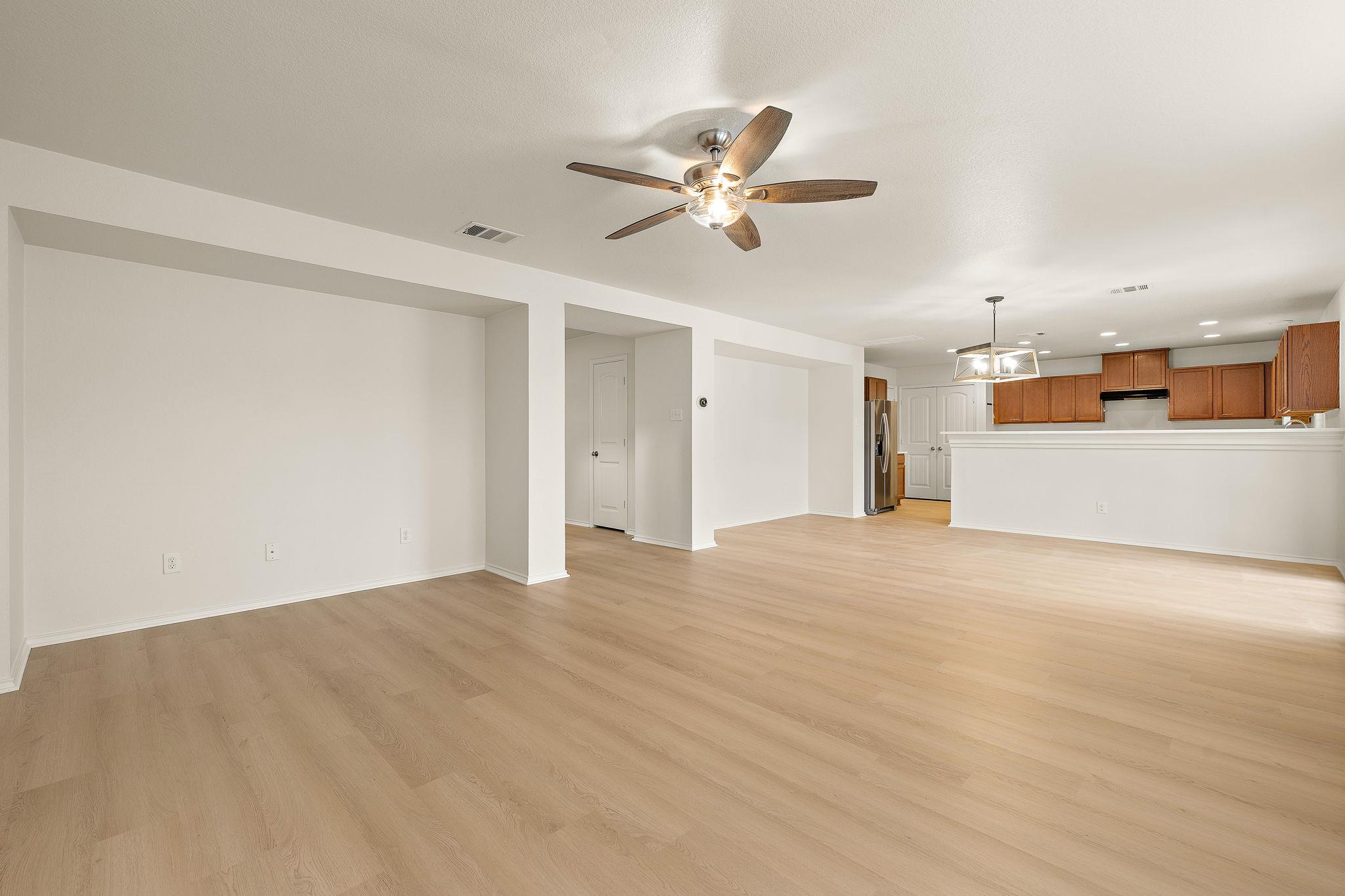 924  Oatmeal Dr, photo 8