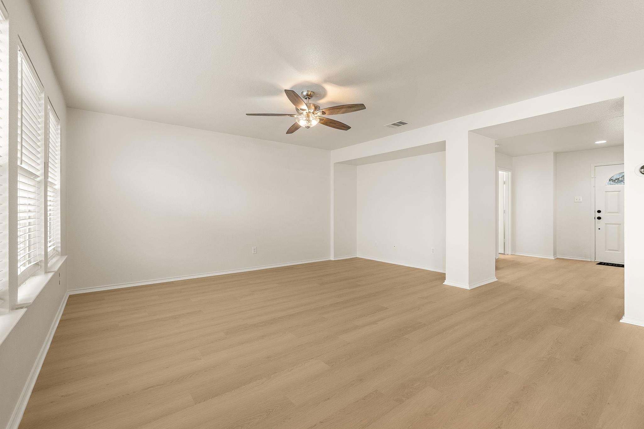 924  Oatmeal Dr, photo 9