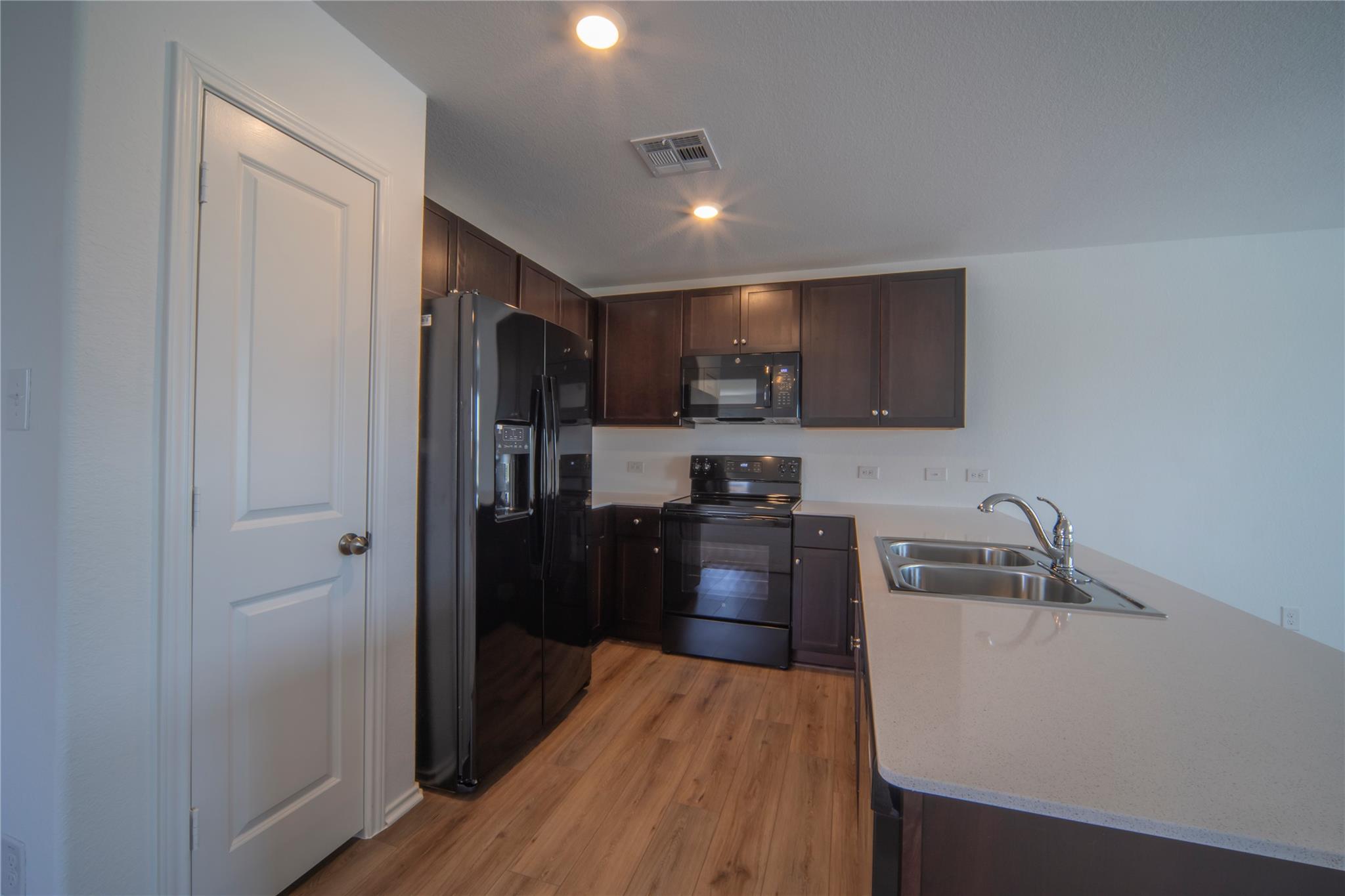 301  Rancho Del Cielo Loop, photo 3