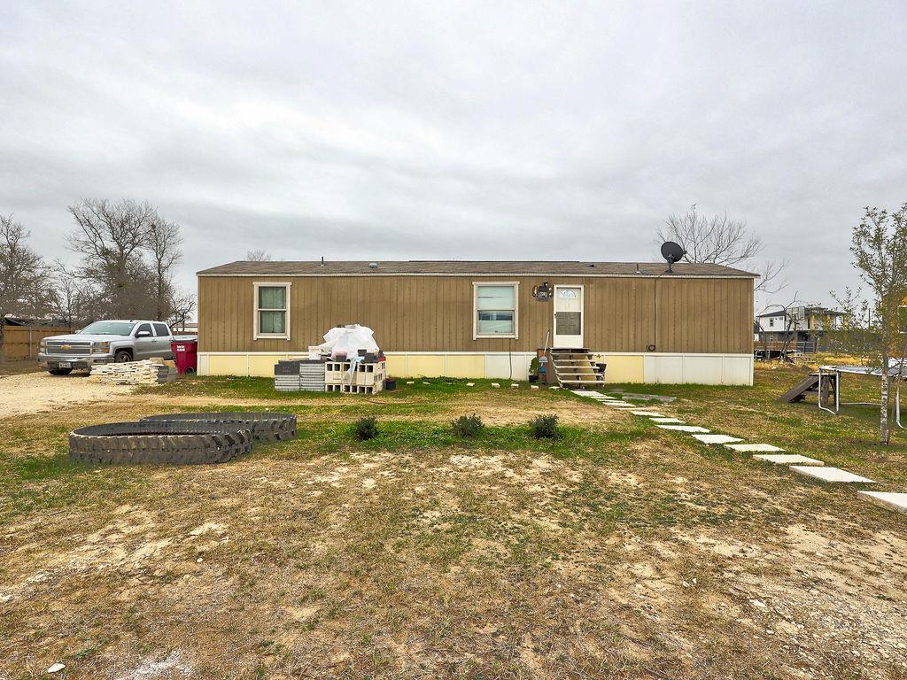 230  Gato Rd, photo 2