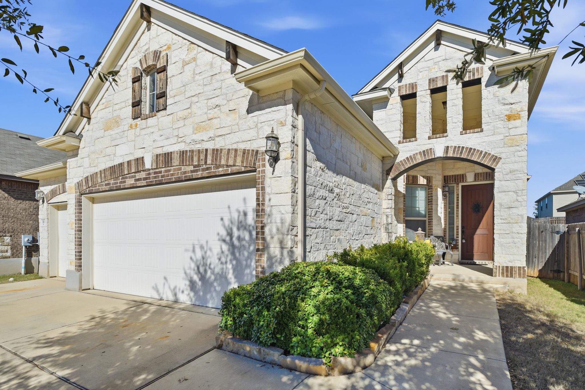 310  Durata Dr, photo 3