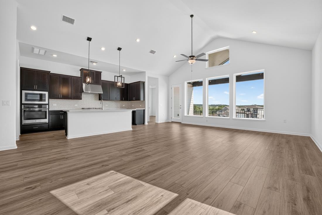 231  Belmont Way, photo 3