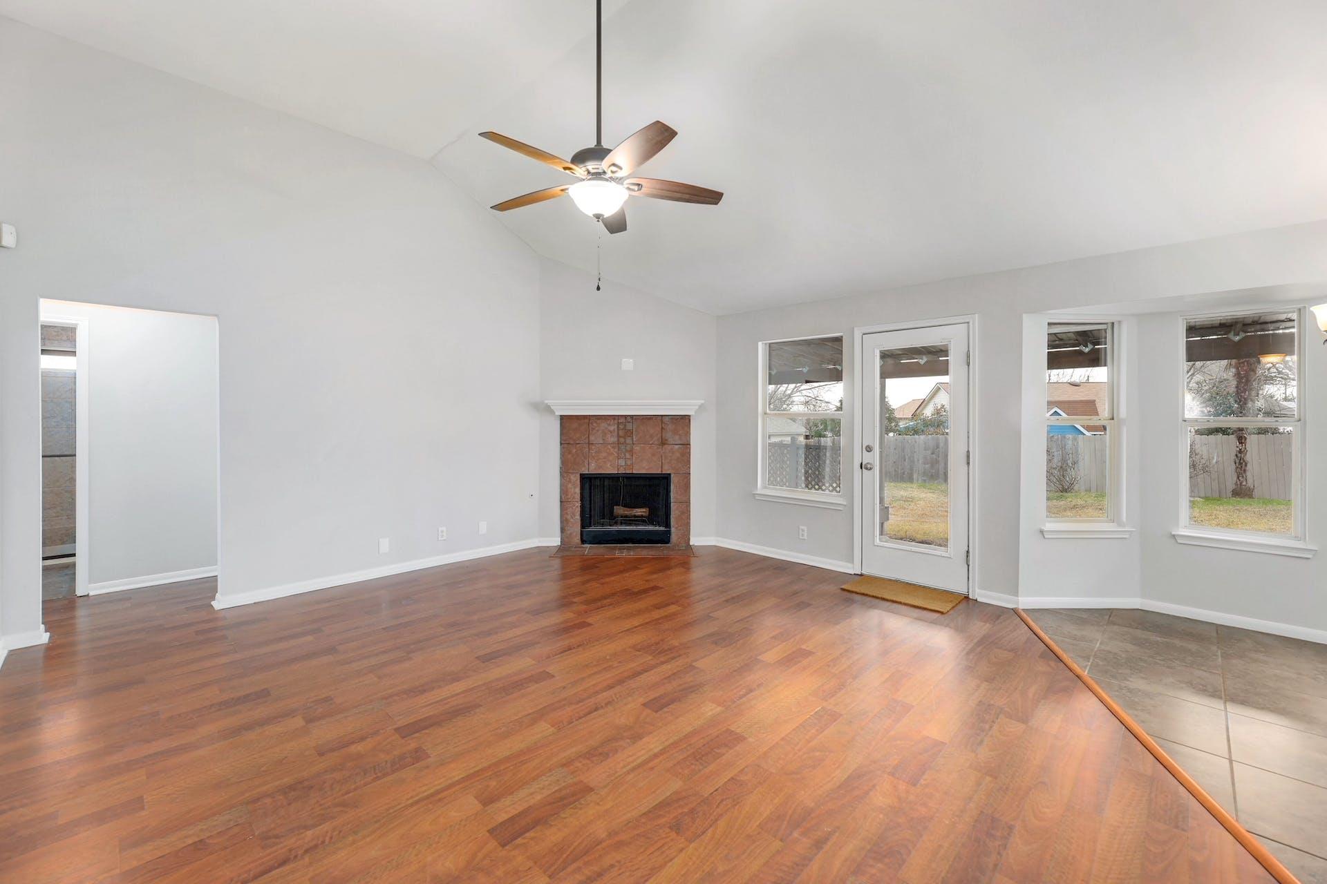214  Crystal Knoll Blvd, photo 4