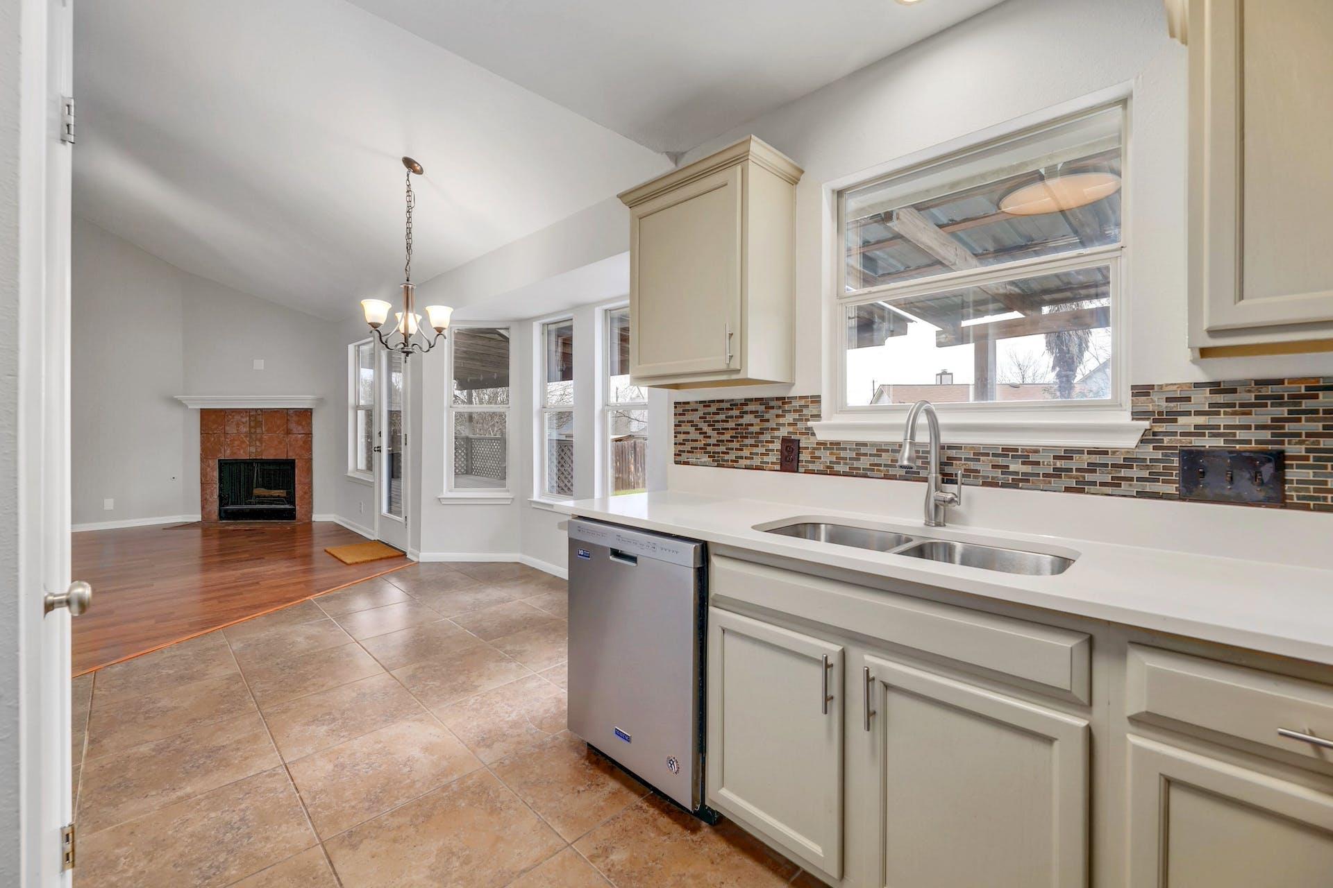 214  Crystal Knoll Blvd, photo 9
