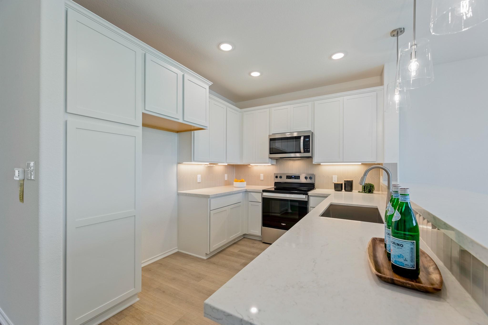 100  Tesla Cir, photo 7