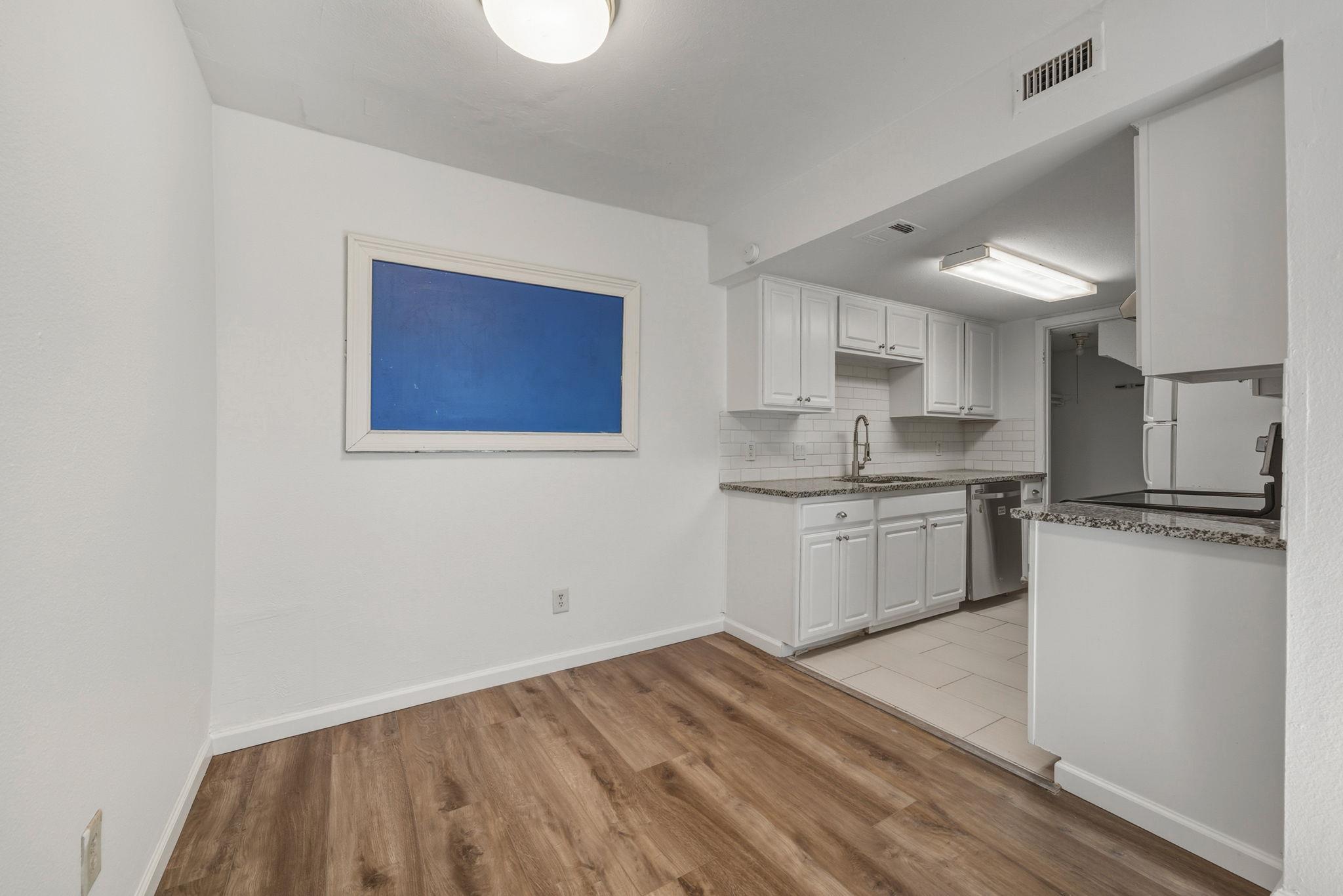 2124  Burton Dr  #125, photo 12