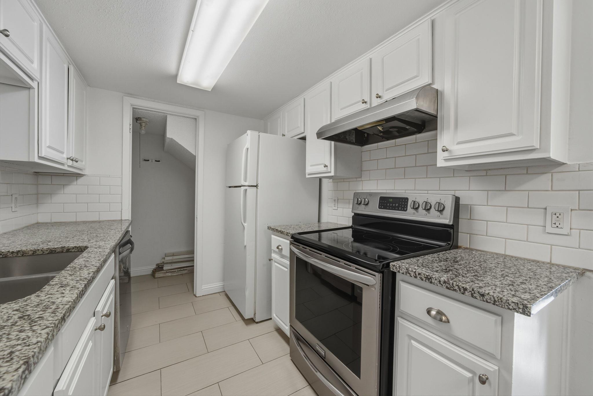 2124  Burton Dr  #125, photo 5