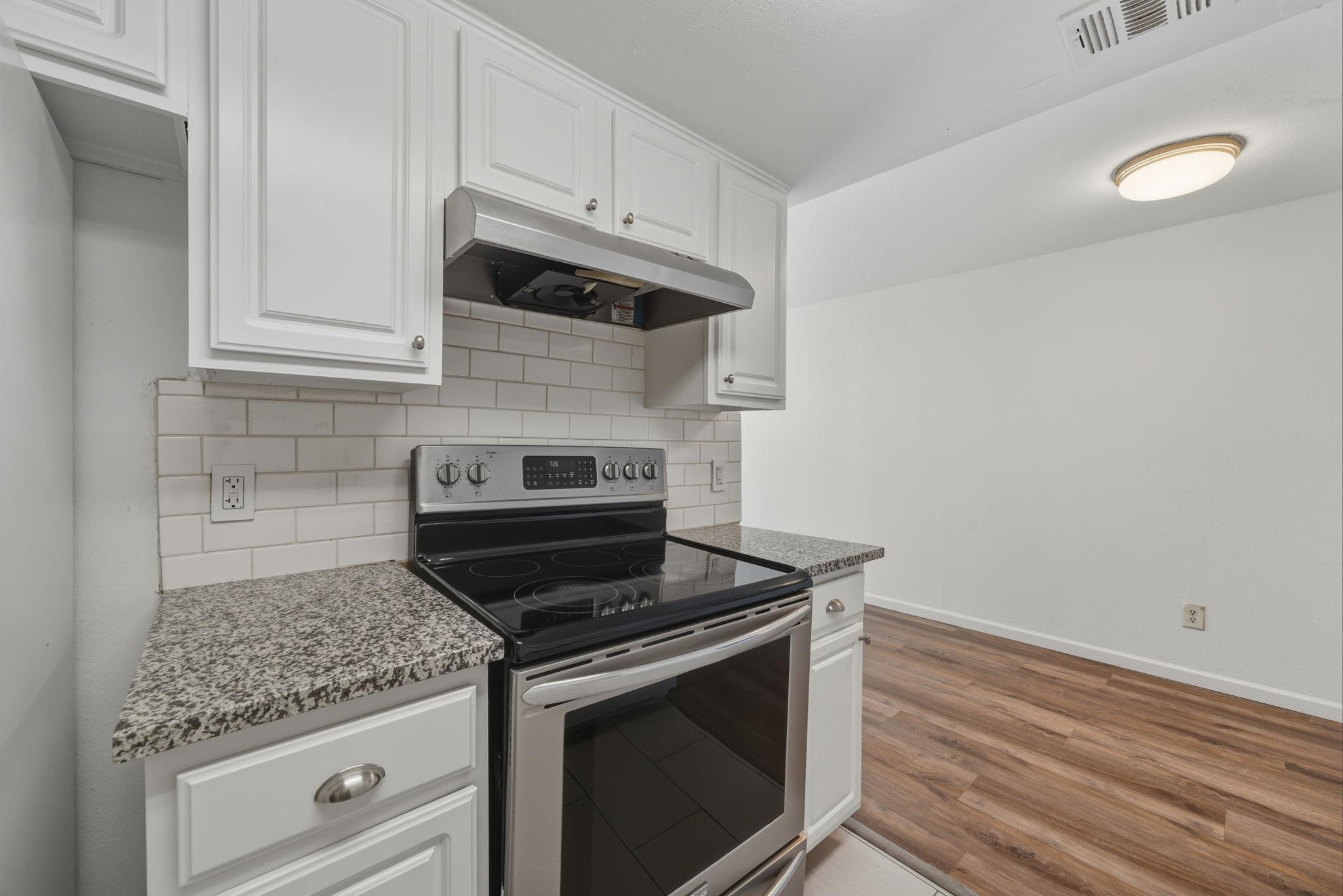 2124  Burton Dr  #125, photo 6