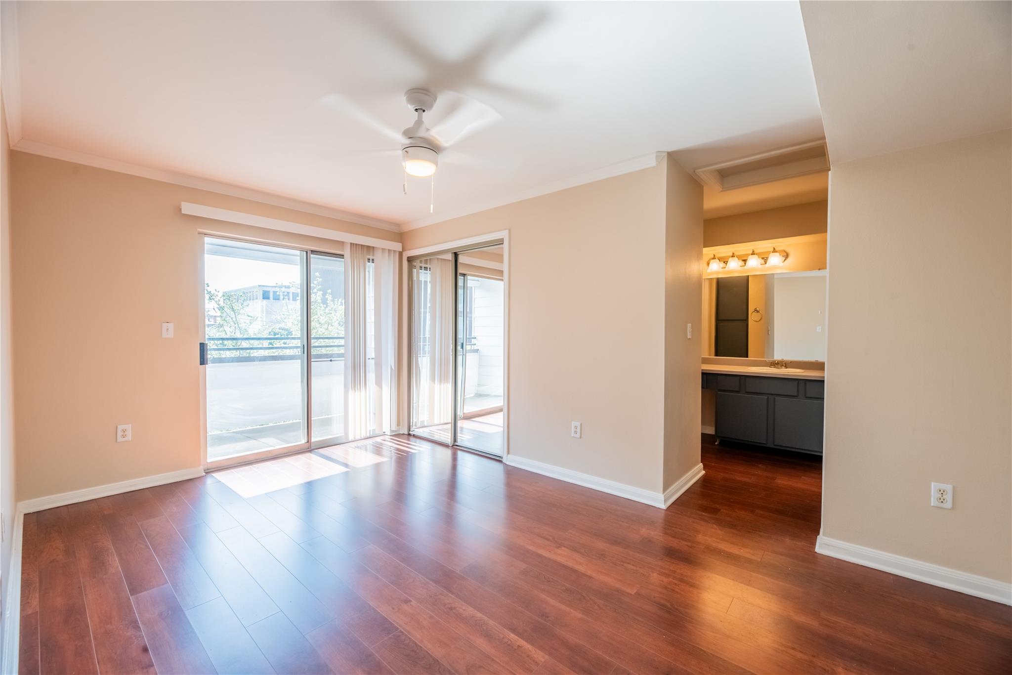 501 W 26th St  #323, photo 9