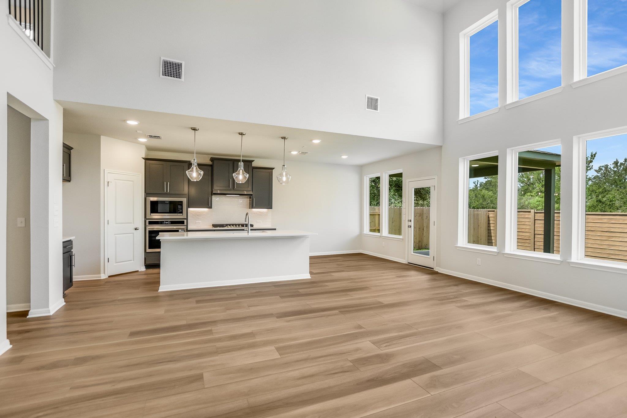 262  Smithsonian Ln, photo 9