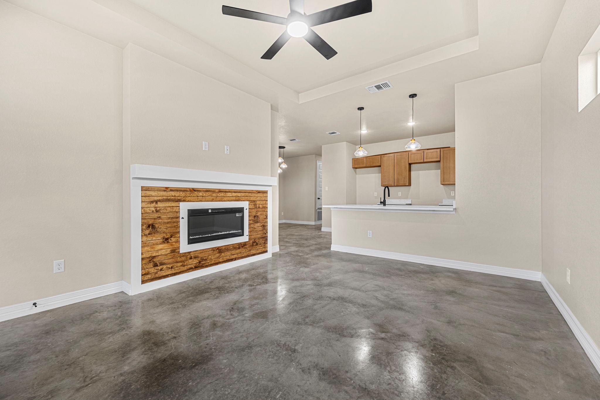 1315  Lone Pine Way, photo 10