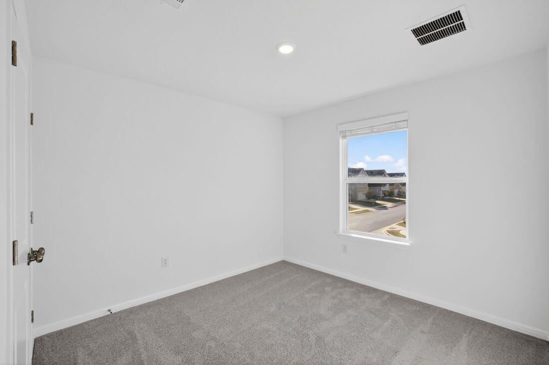5921 Jennifer Pasture Path photo 9