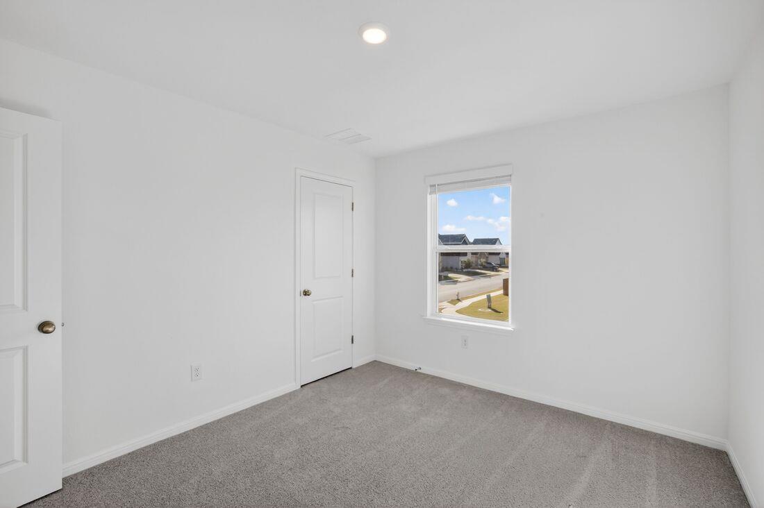 5921 Jennifer Pasture Path photo 10