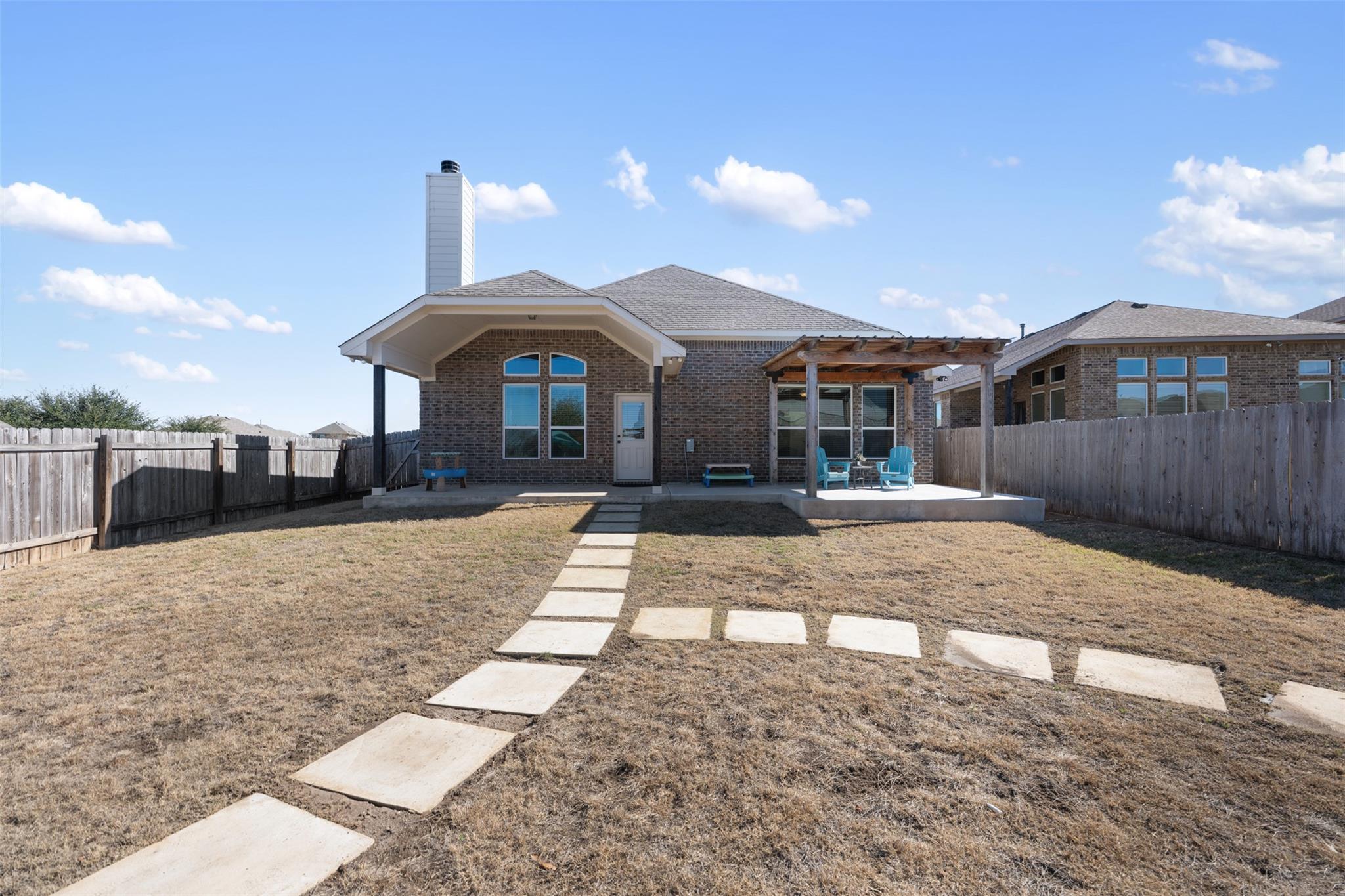 605  Palmilla St, photo 3