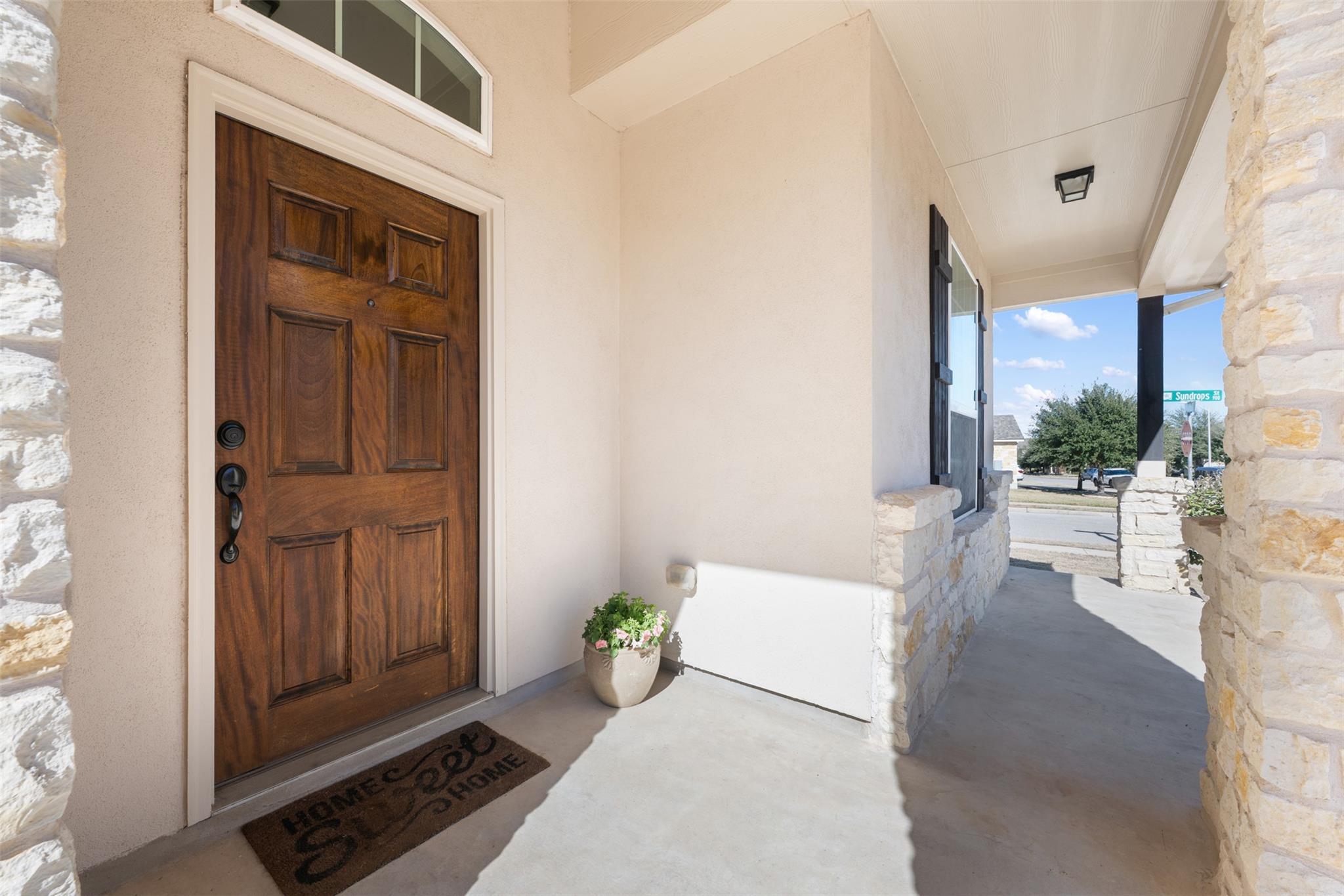 605  Palmilla St, photo 6