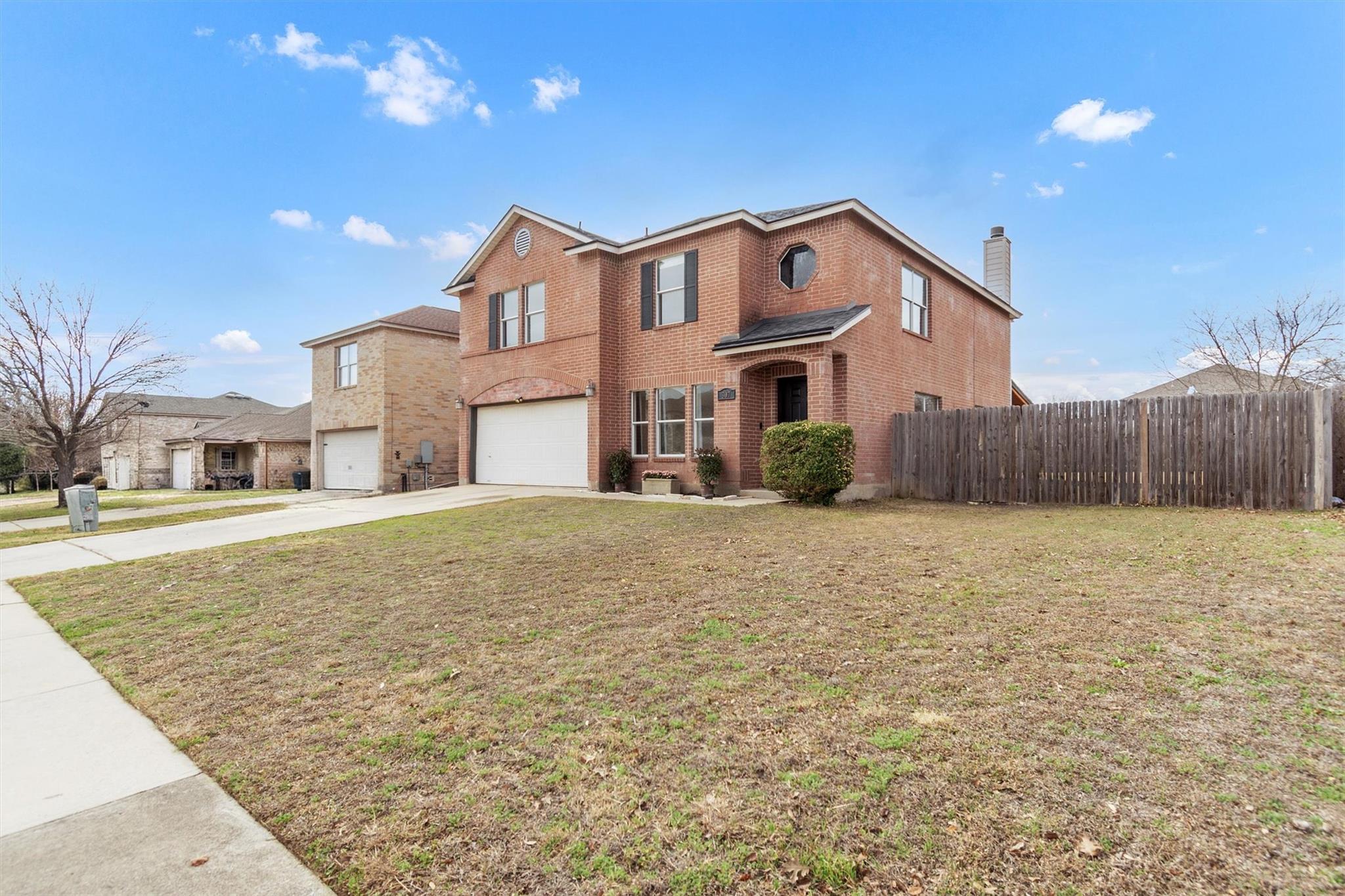 307  Crossland Cv, photo 2