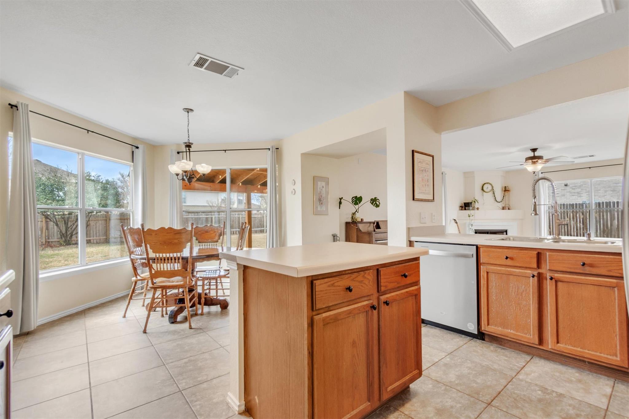 307  Crossland Cv, photo 7