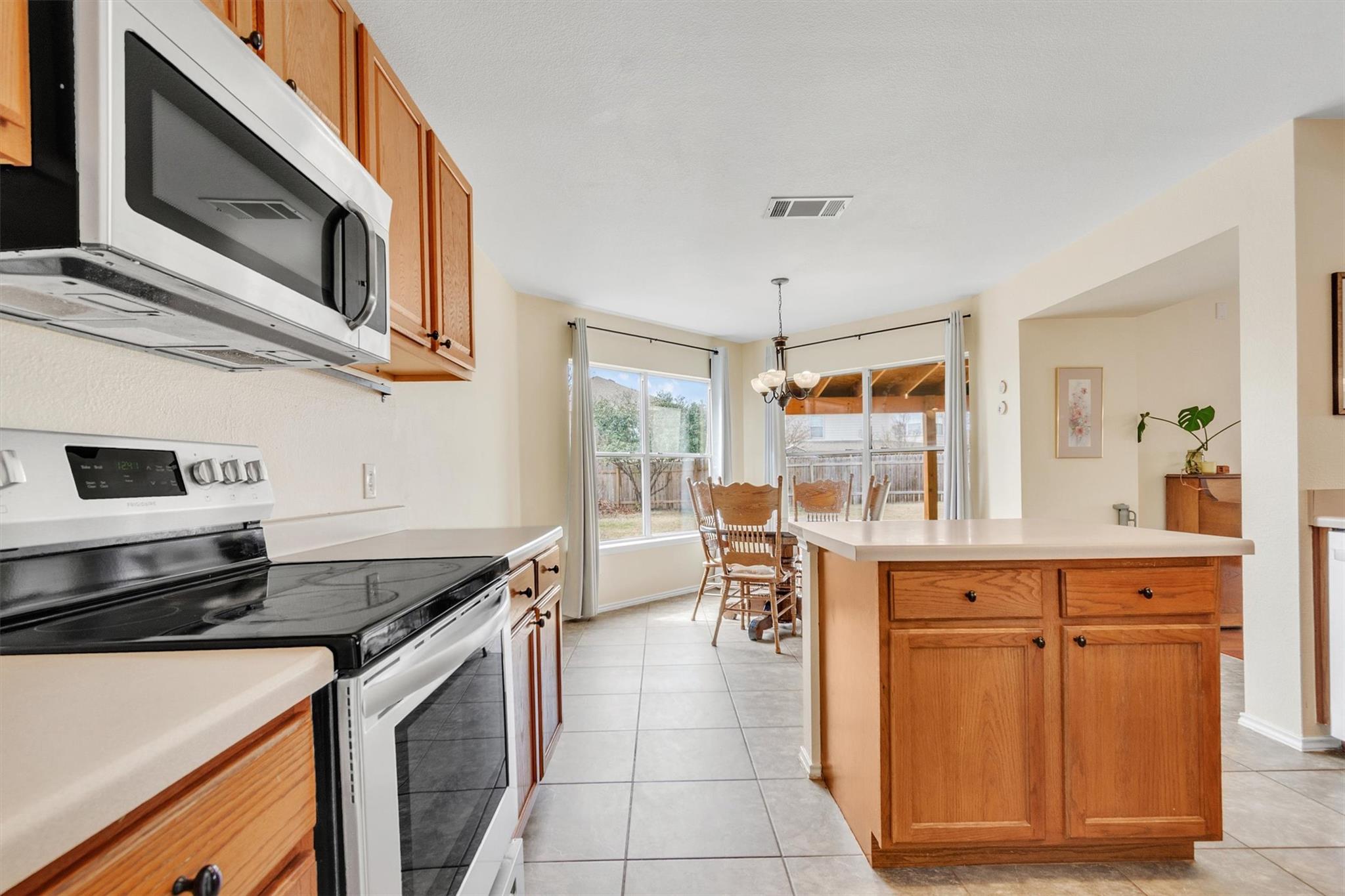 307  Crossland Cv, photo 8