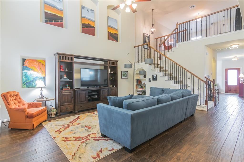 252  Pond View Pass, photo 10