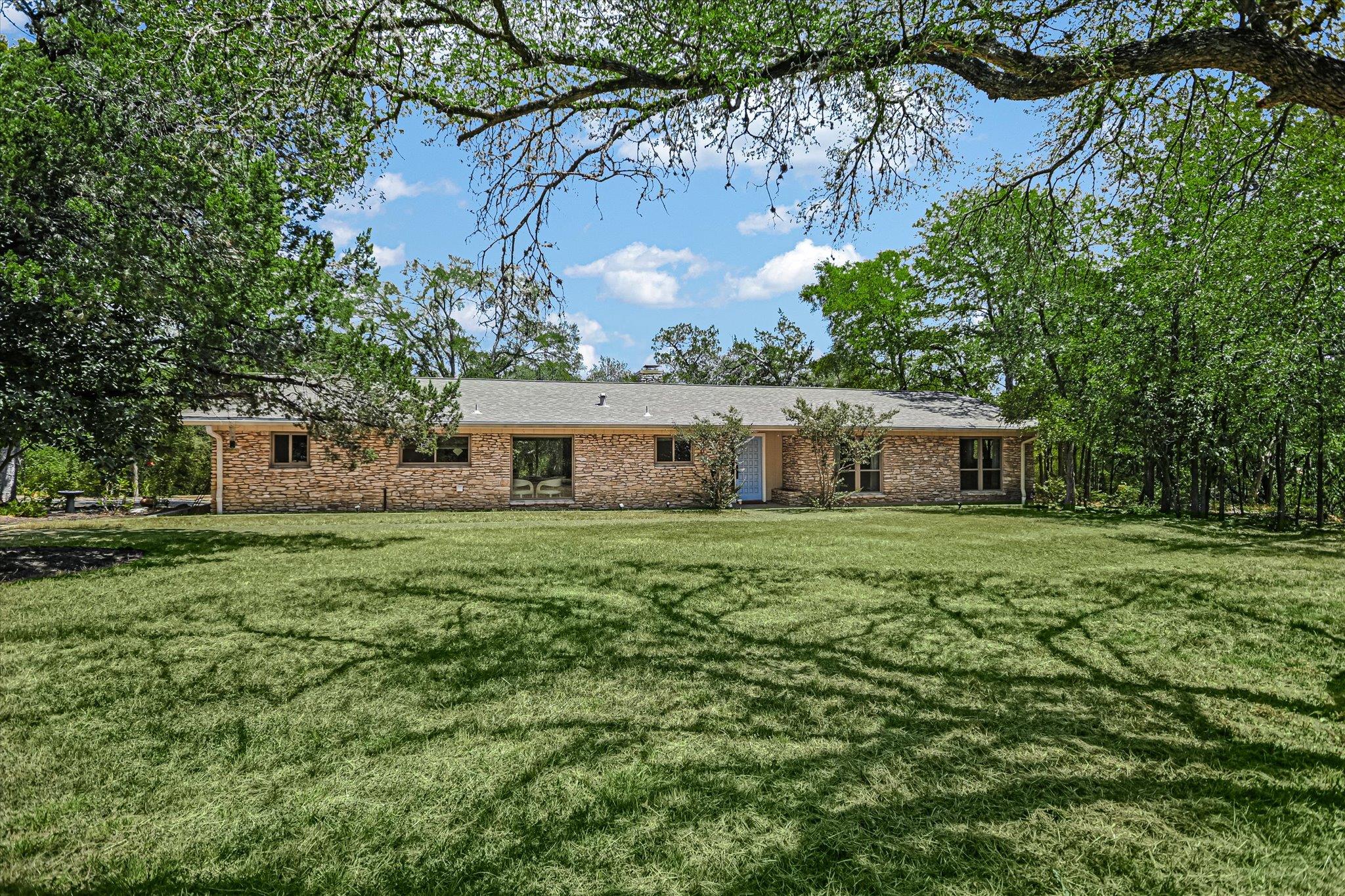 5645  Oak Blvd, photo 2
