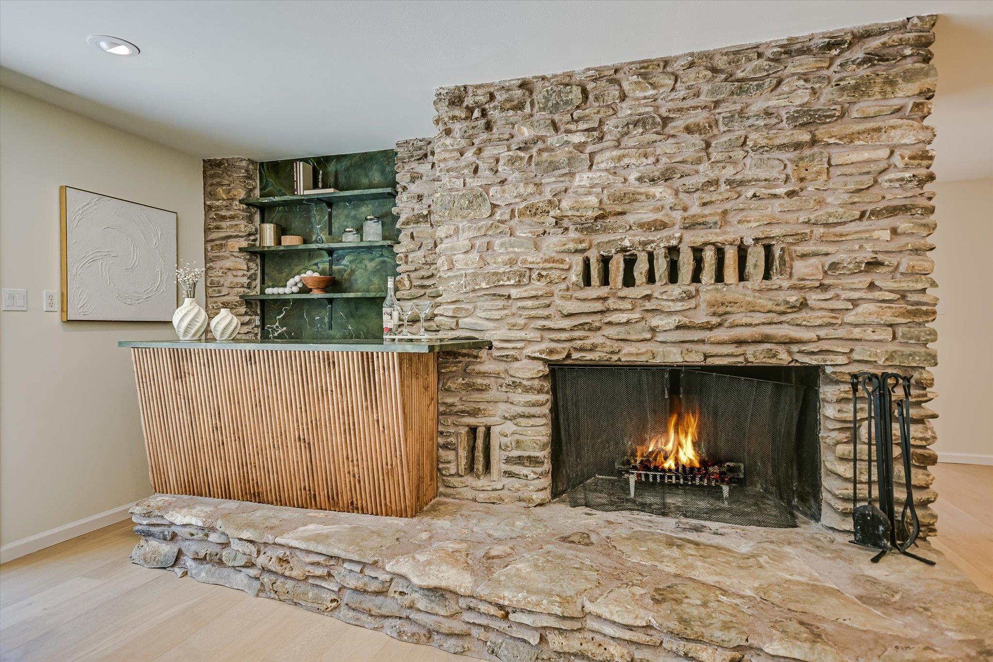 5645  Oak Blvd, photo 8