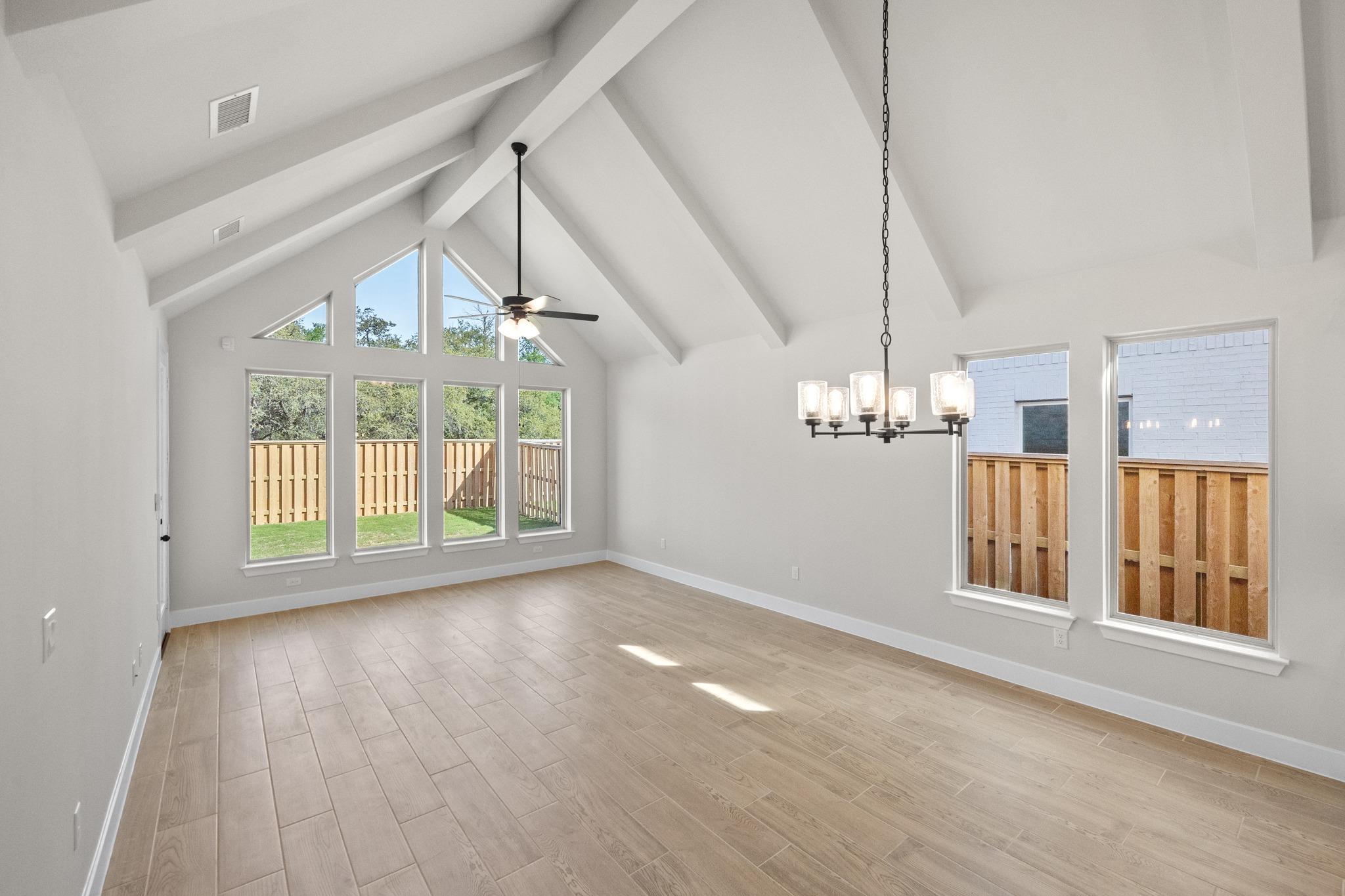 601  Buckaroo Dr, photo 4