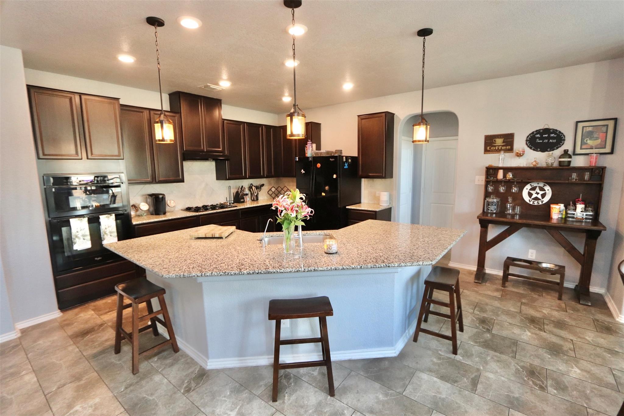 1712  Uhland Dr, photo 9