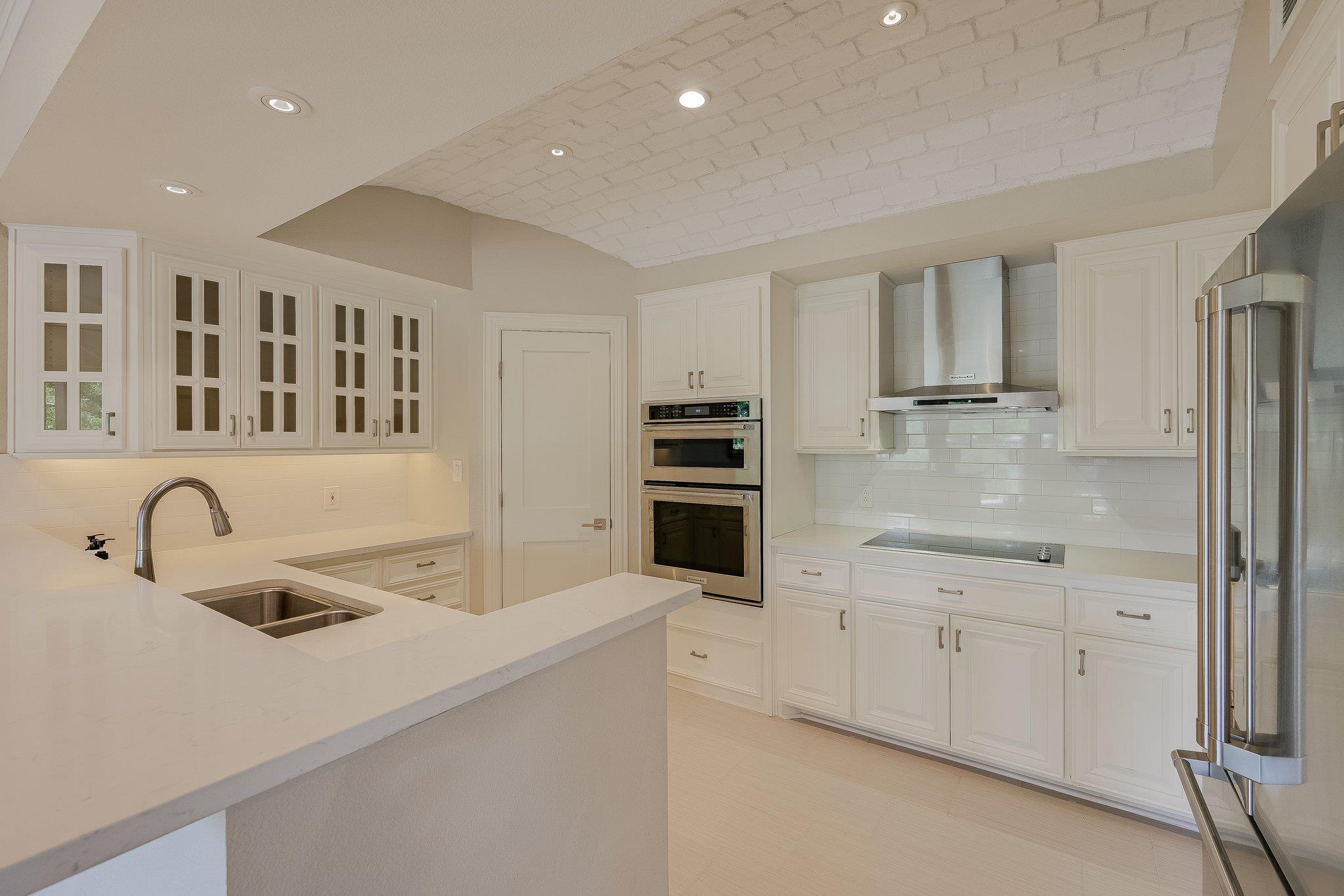 1910  Rue De St Tropez None  #4, photo 9
