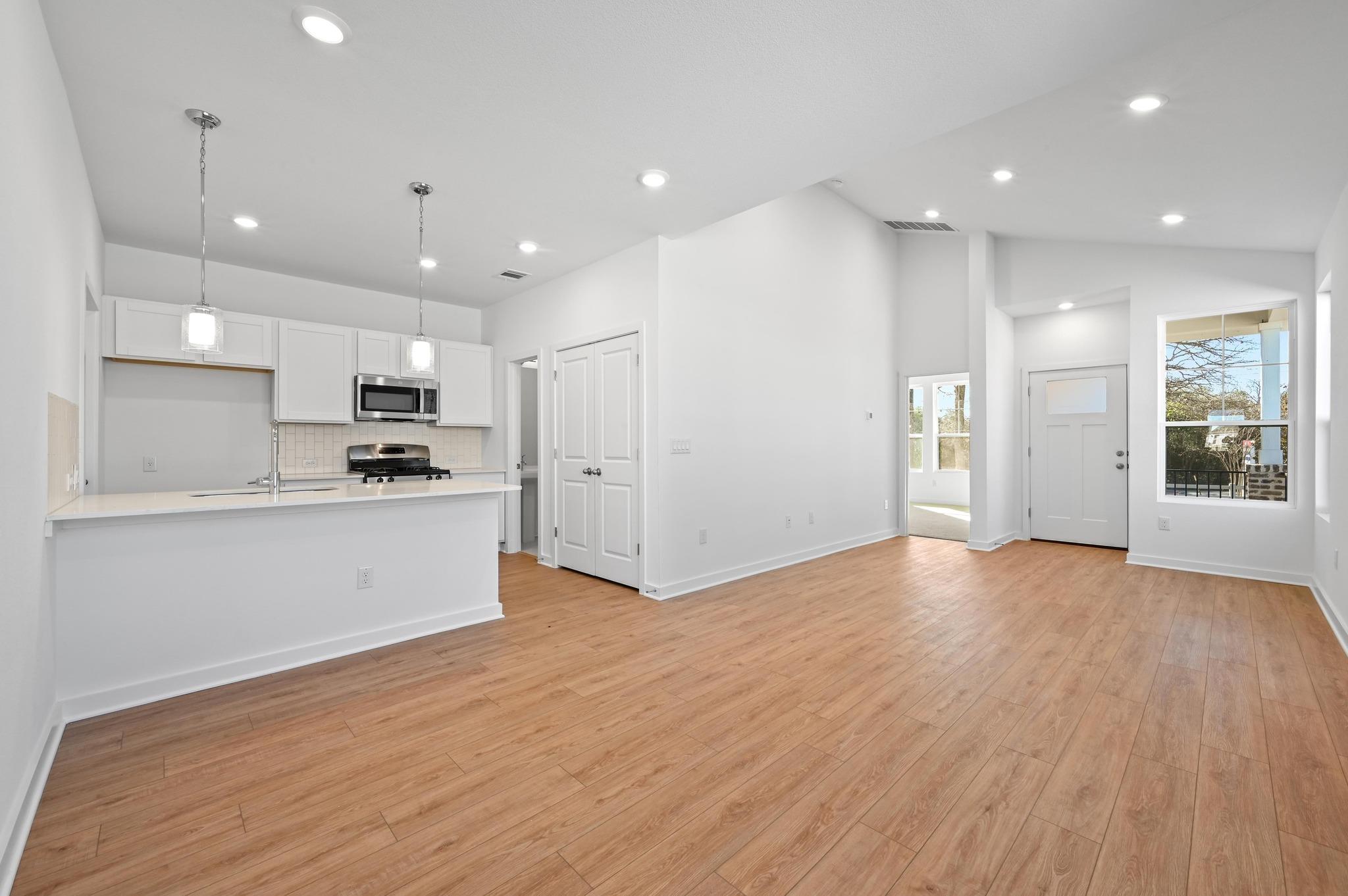 497  Orleanian Dr  #C, photo 3