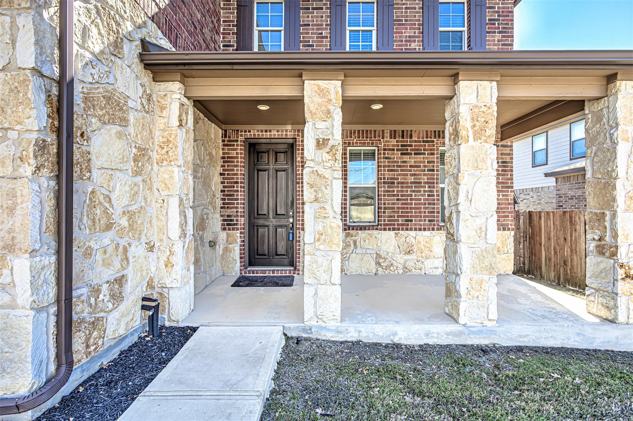 339  Alamosa Dr, photo 4