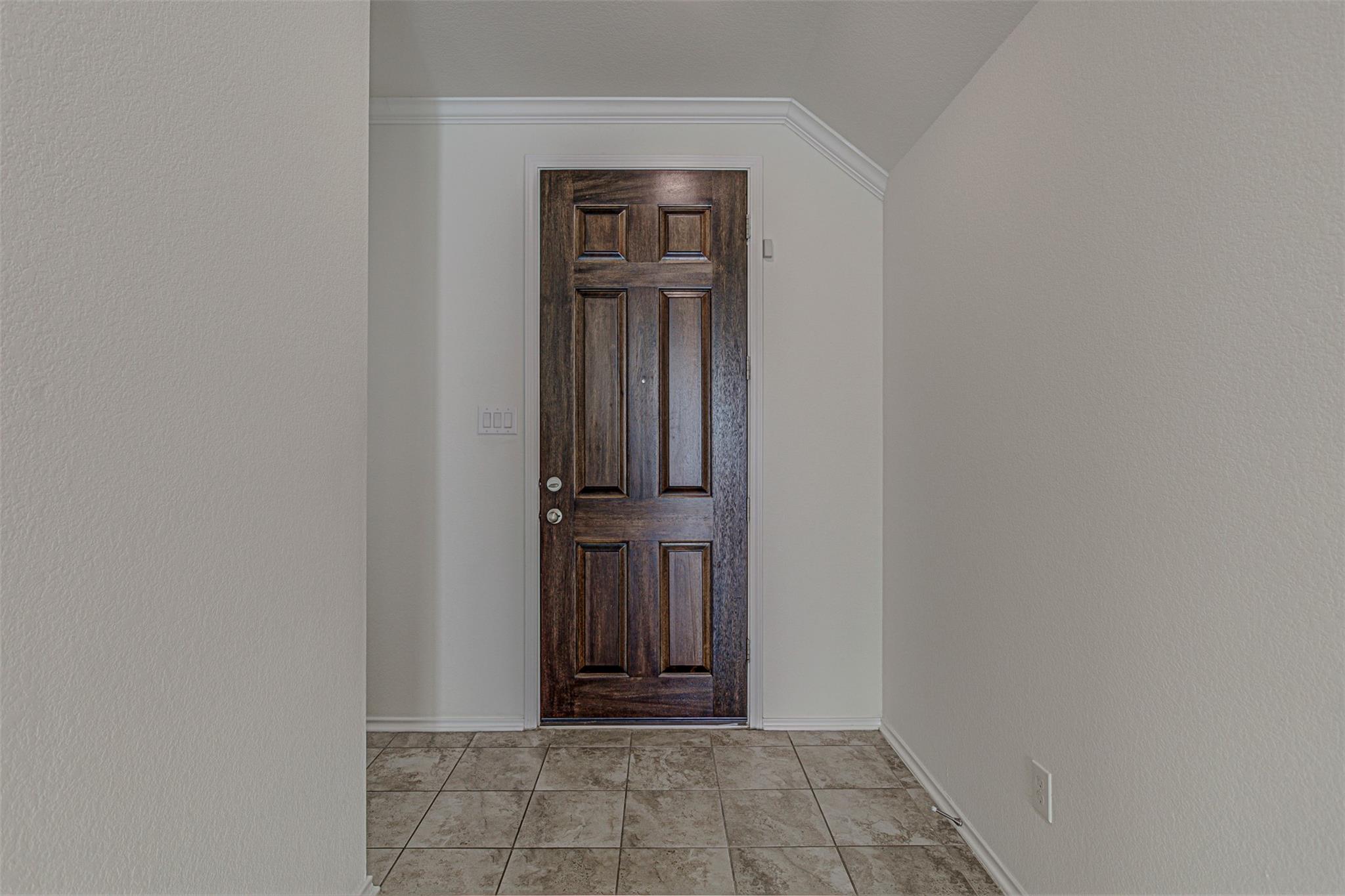 339  Alamosa Dr, photo 5
