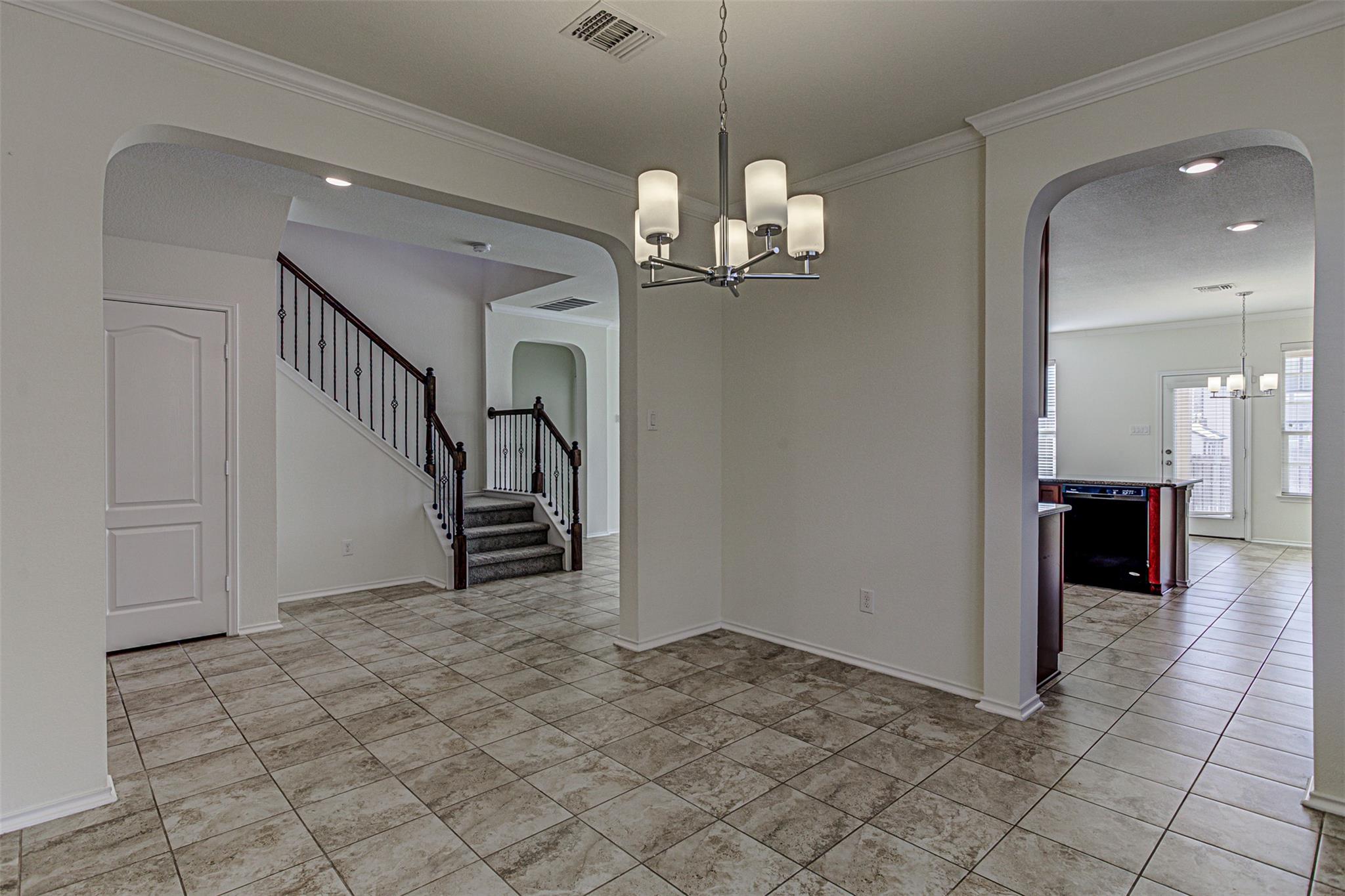 339  Alamosa Dr, photo 8