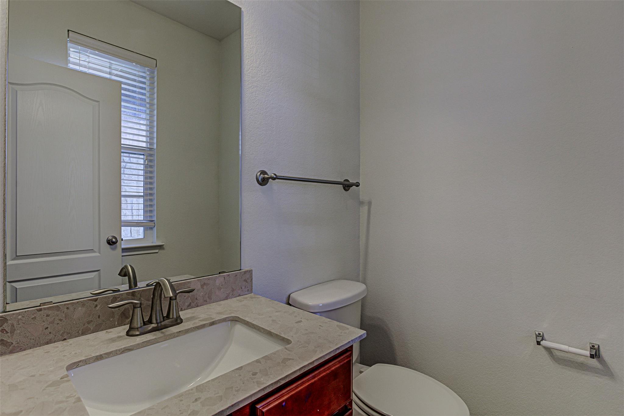 339  Alamosa Dr, photo 10