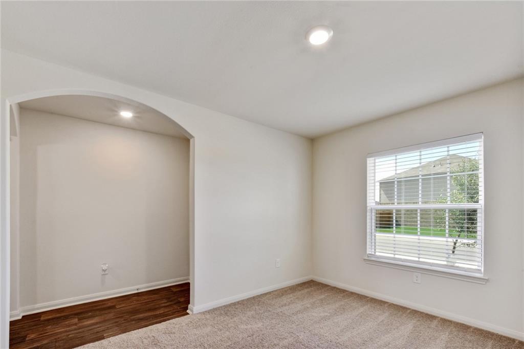 140  Allington Cir, photo 6