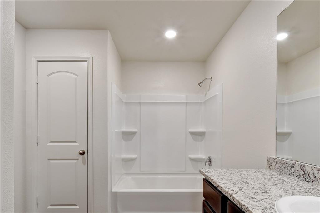 140  Allington Cir, photo 9